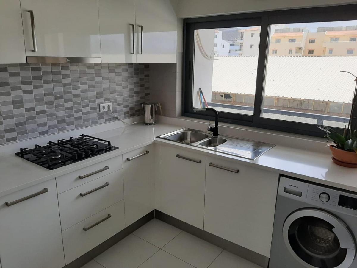 Apartment With Pool In Mindelo Eksteriør bilde